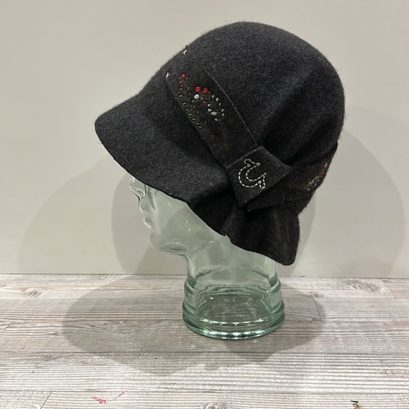 100% Wool True Religion Hat - Picture 3 of 9